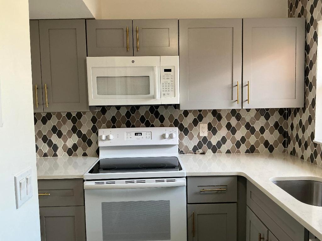 GOLDEN LAKES VILLAGE CONDO 1 THRU 13-A - Residential