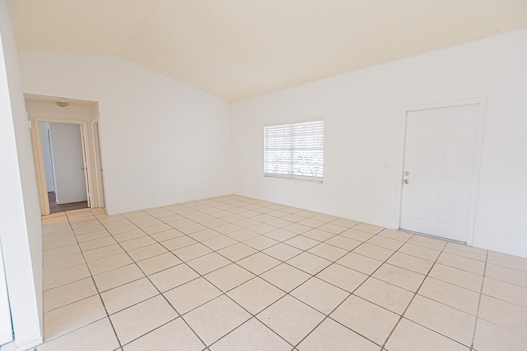 2561 SE Charleston Drive