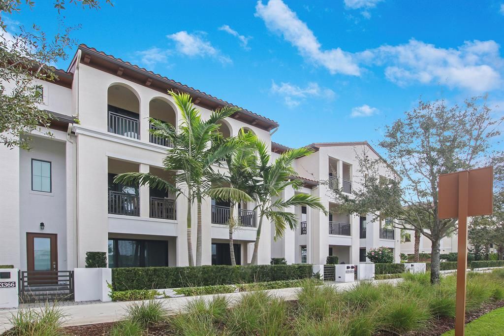 Photo of 13364 Alton Road, Palm Beach Gardens, FL 33418 (MLS # R10775937)