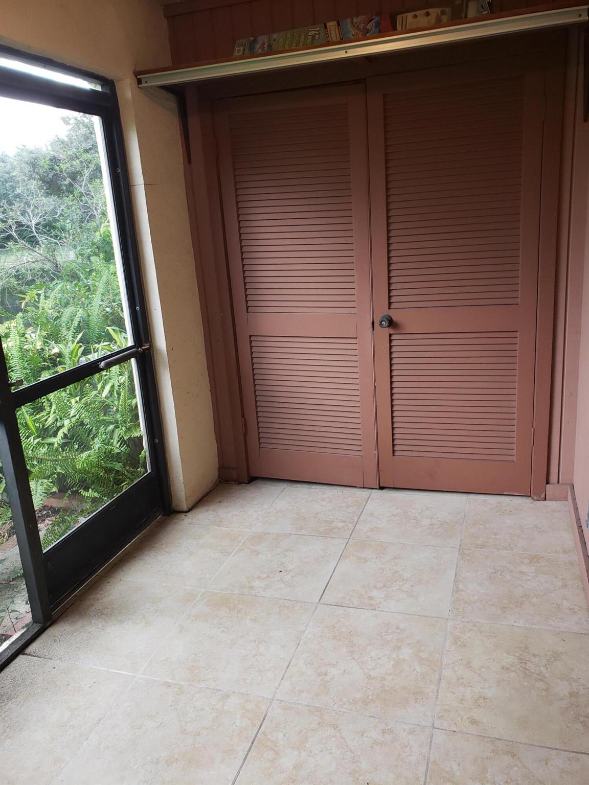 OAK COURT CONDO - Residential Lease