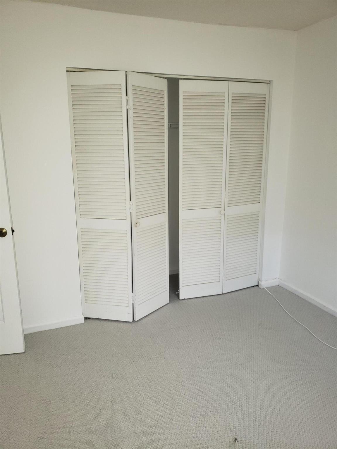 OAK COURT CONDO - Residential Lease