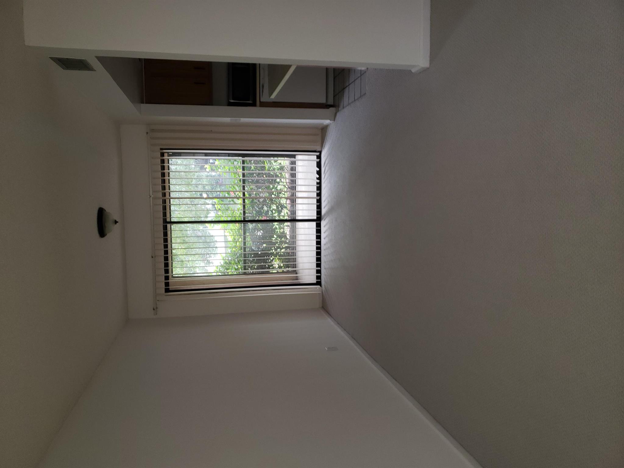 OAK COURT CONDO - Residential Lease