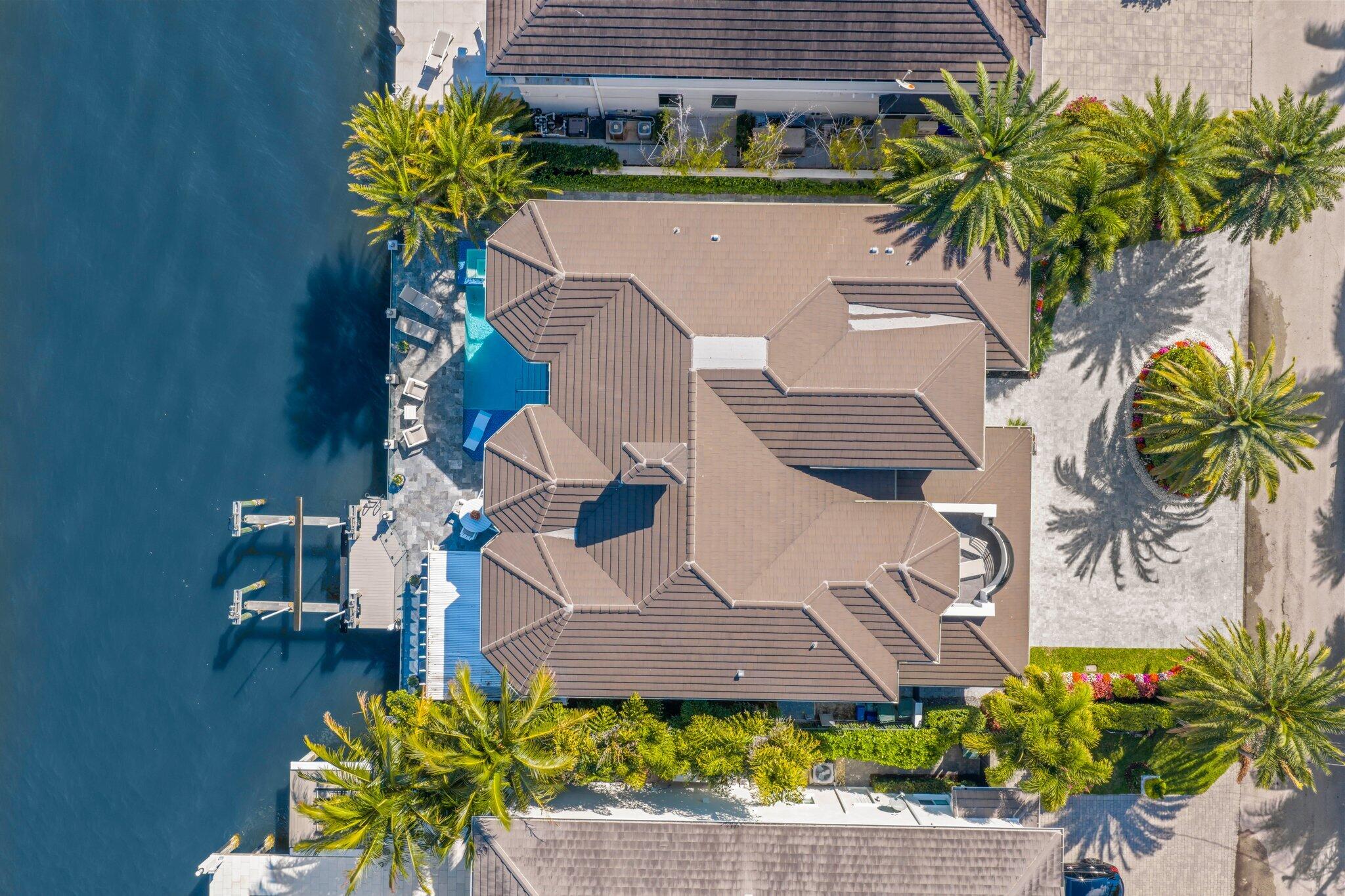 BOCA HARBOUR ISLAND - Residential