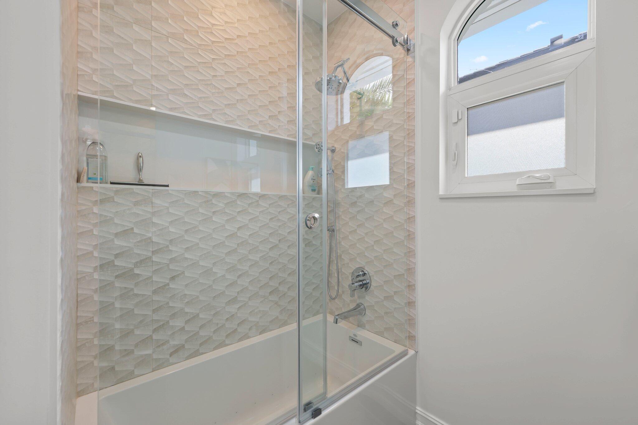 BOCA HARBOUR ISLAND - Residential