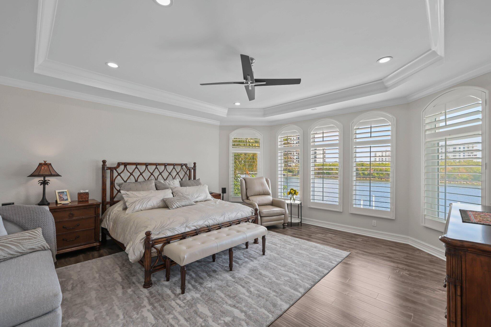 BOCA HARBOUR ISLAND - Residential