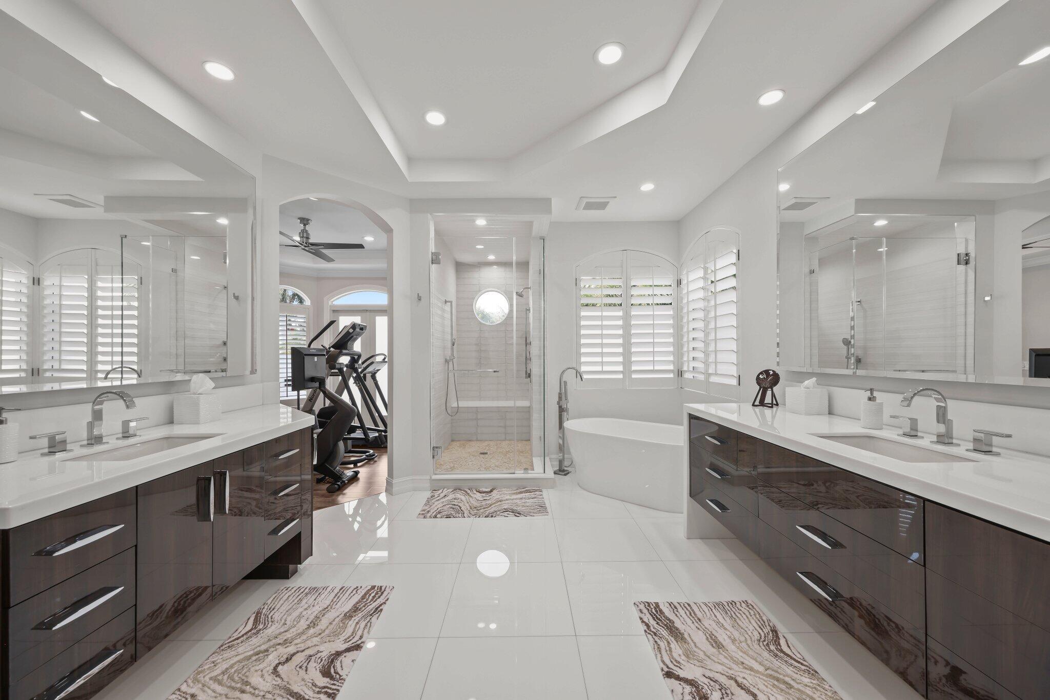 BOCA HARBOUR ISLAND - Residential