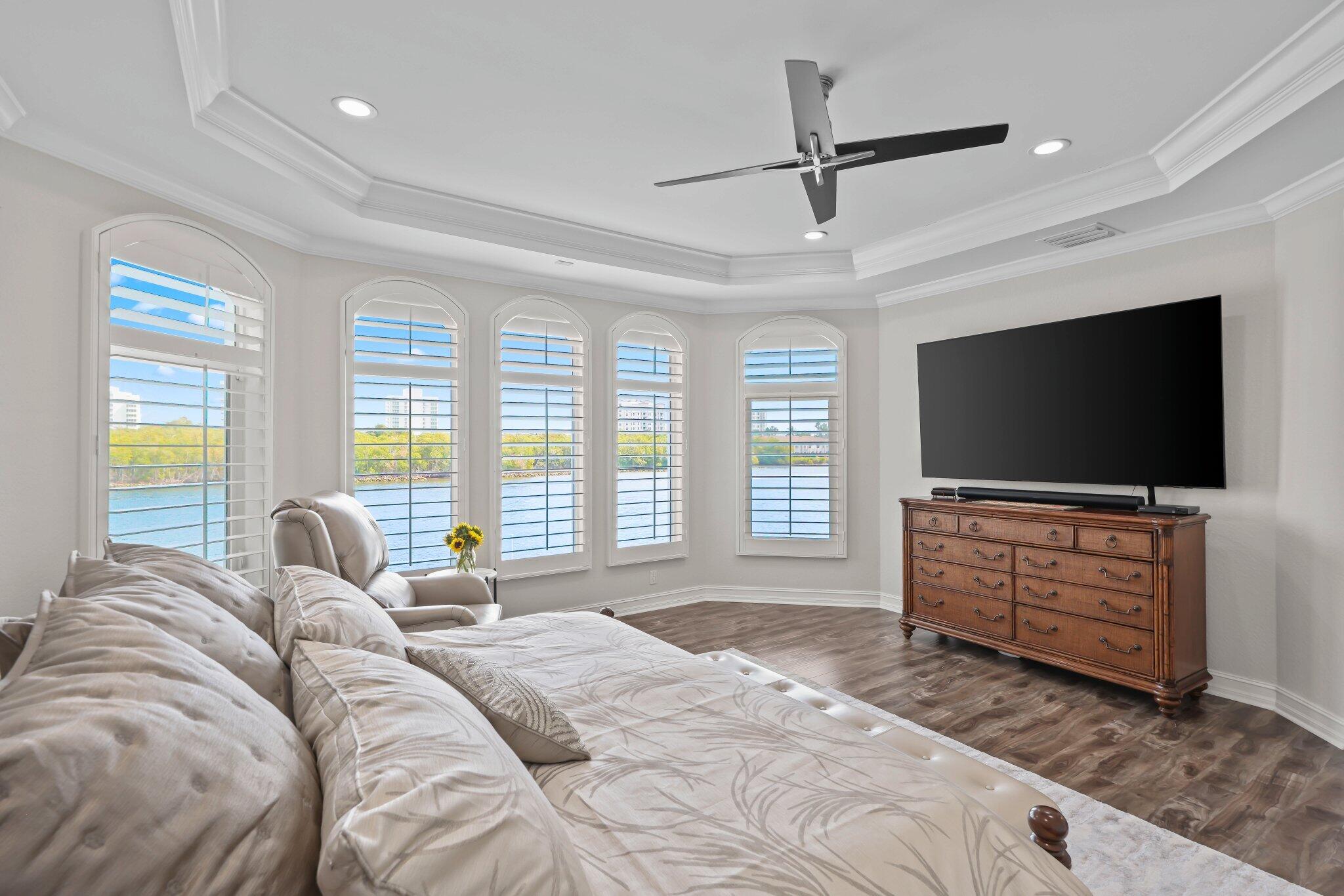 BOCA HARBOUR ISLAND - Residential