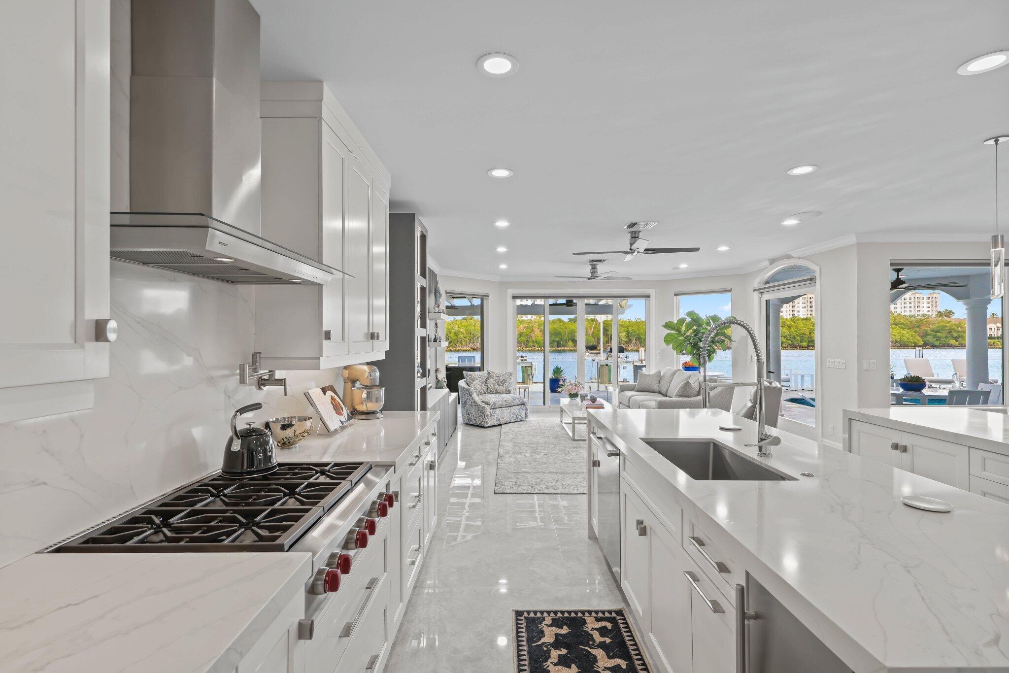 BOCA HARBOUR ISLAND - Residential