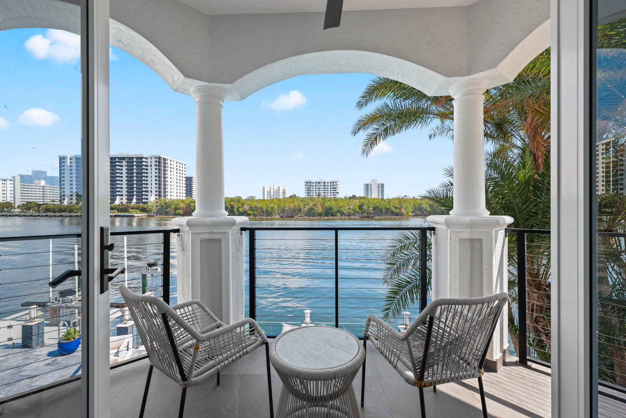 BOCA HARBOUR ISLAND - Residential