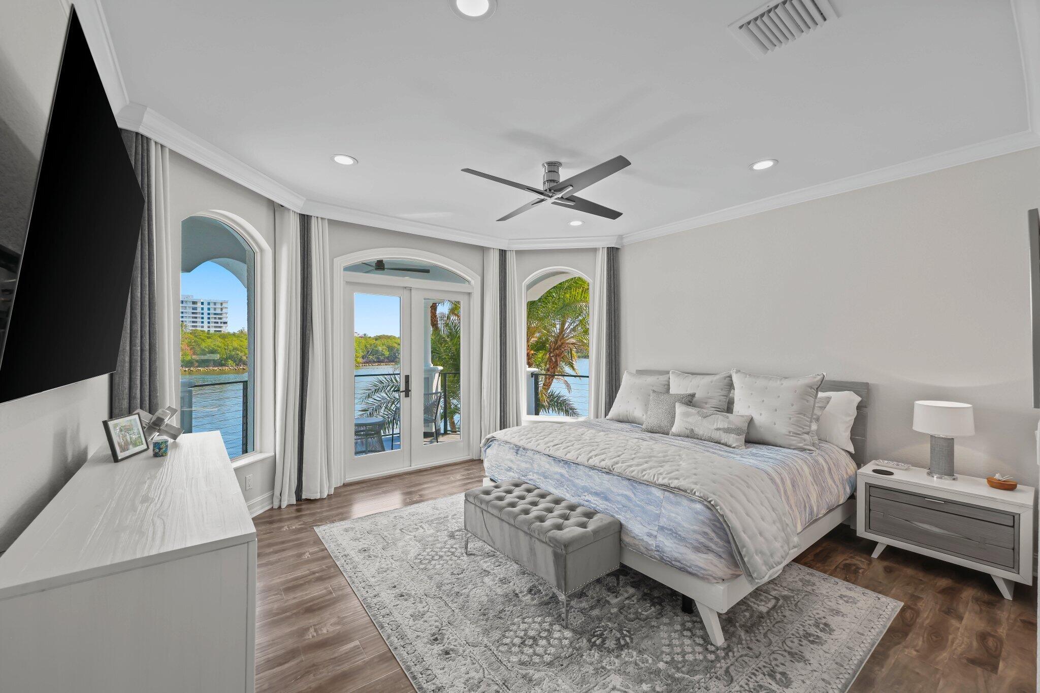 BOCA HARBOUR ISLAND - Residential