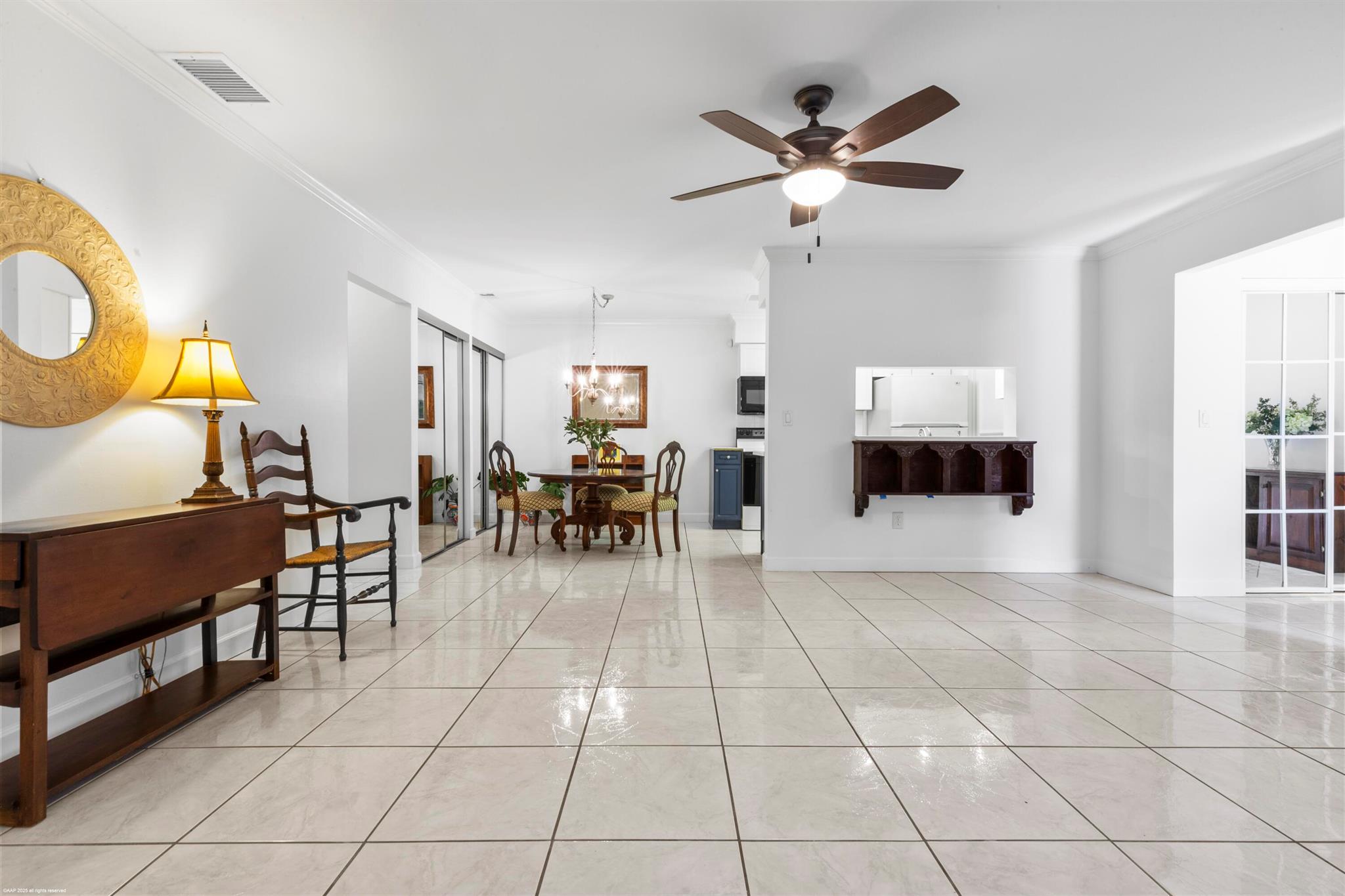 CINNAMON TREE - Residential