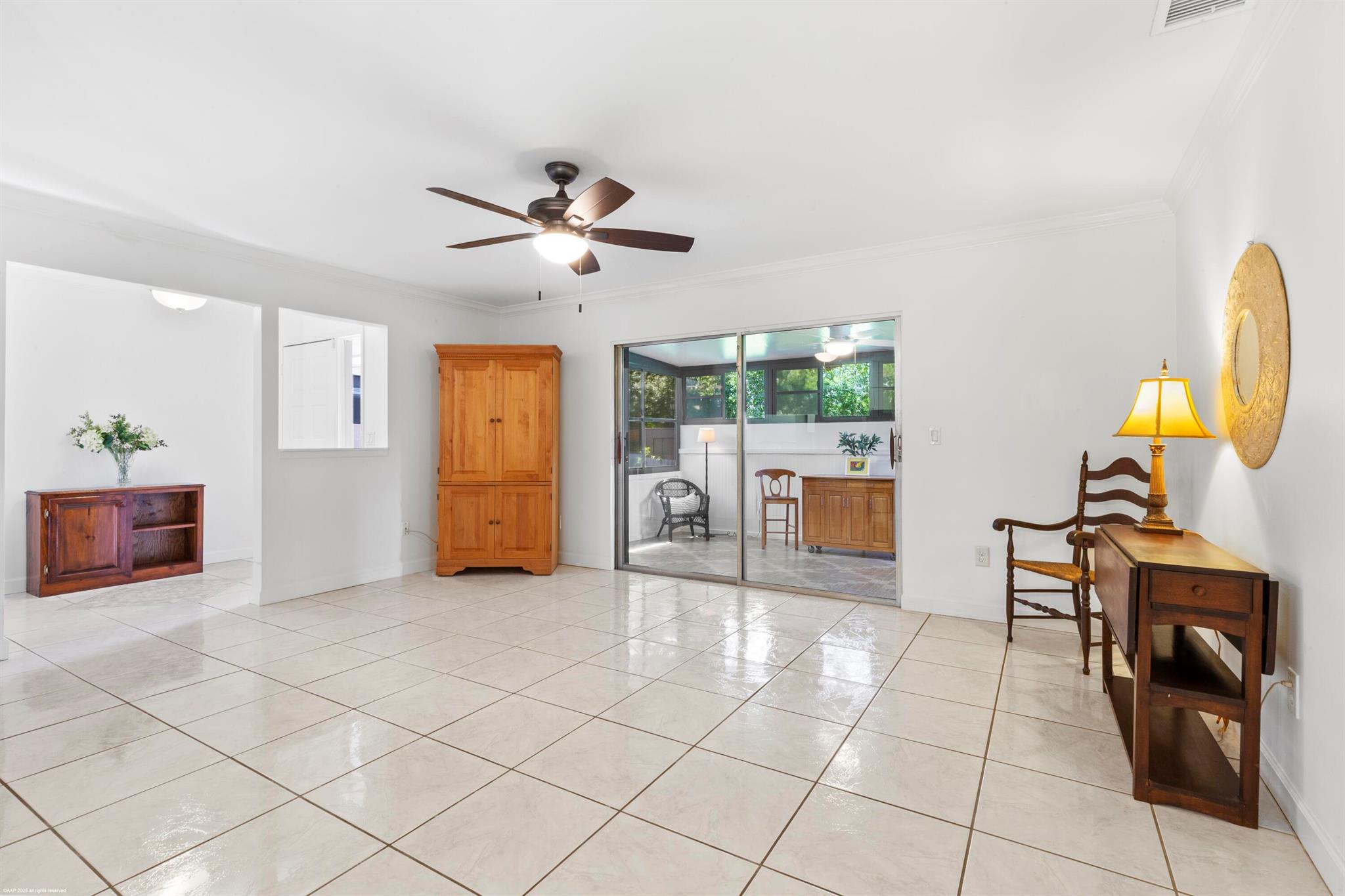 CINNAMON TREE - Residential