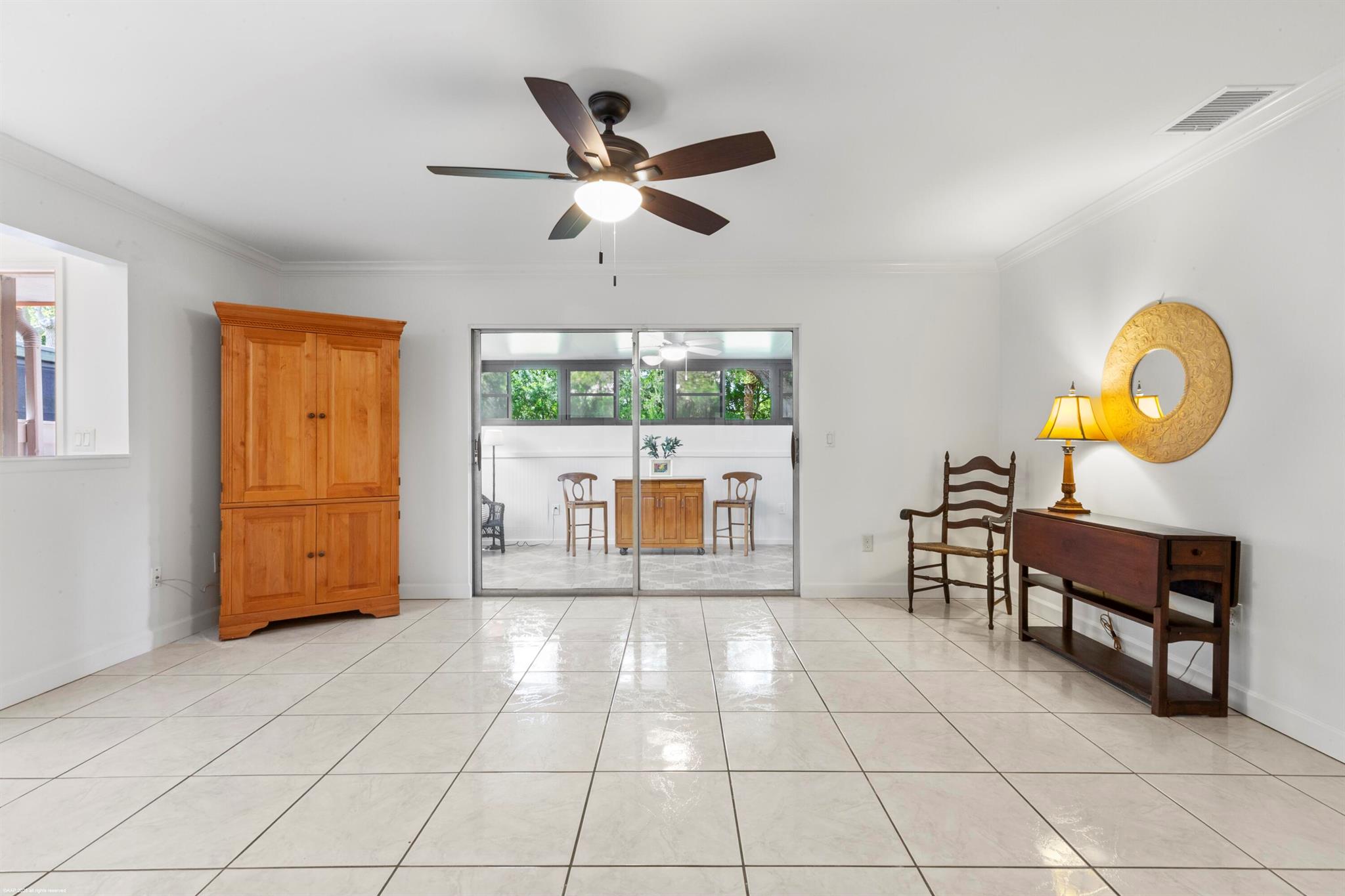CINNAMON TREE - Residential