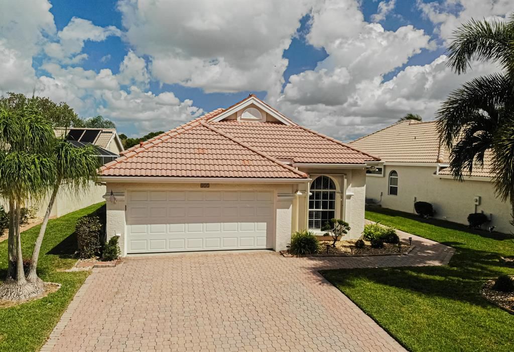 Photo of 425 SW Horseshoe Bay, Port Saint Lucie, FL 34986 (MLS # R10783211)