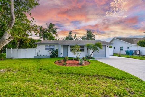 702 NE 10th Avenue Boynton Beach FL 33435