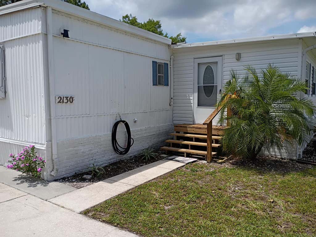 Photo of 2130 SE 24th Boulevard, Okeechobee, FL 34974 (MLS # B26027462)