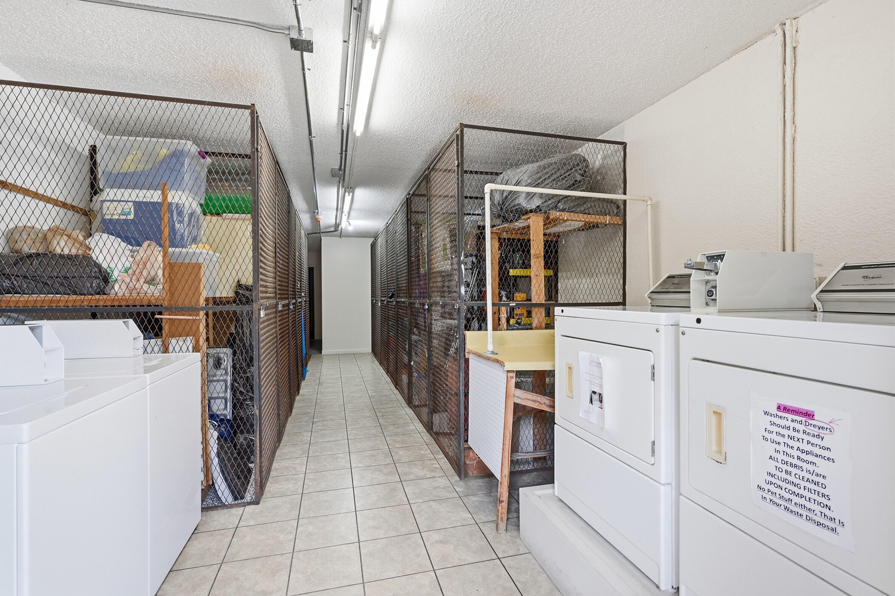 LUCAYA VILLAGE 1-B CONDO - Residential