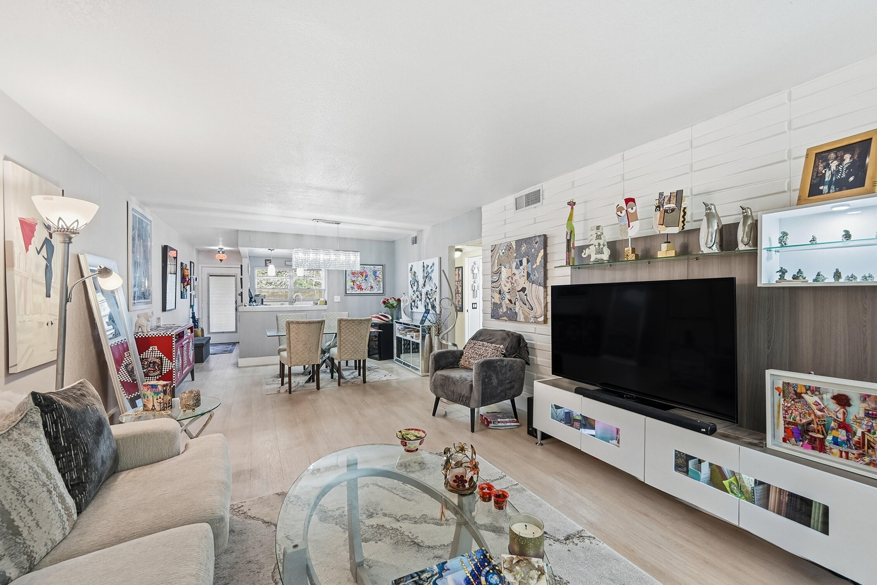 LUCAYA VILLAGE 1-B CONDO - Residential