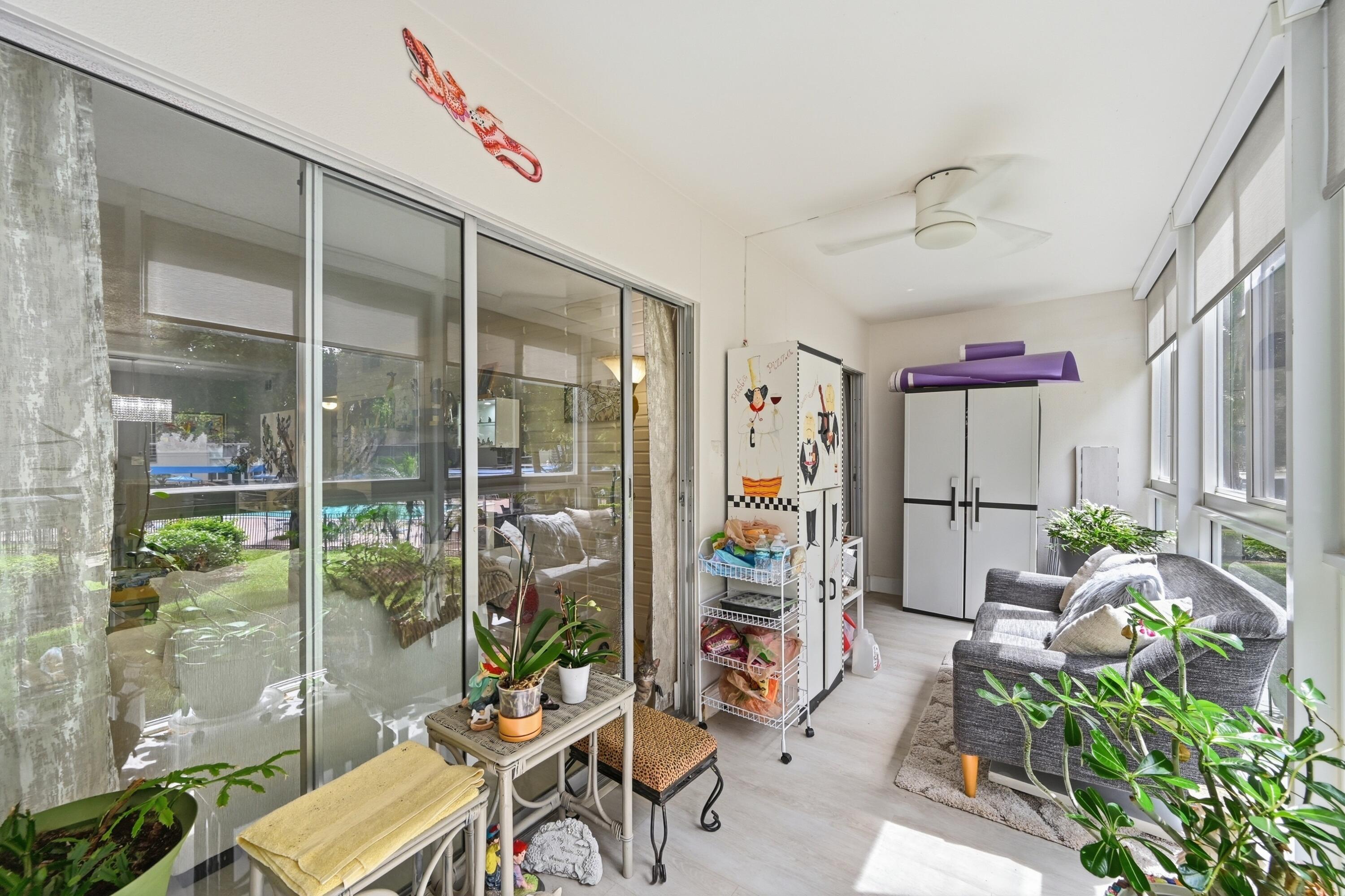 LUCAYA VILLAGE 1-B CONDO - Residential