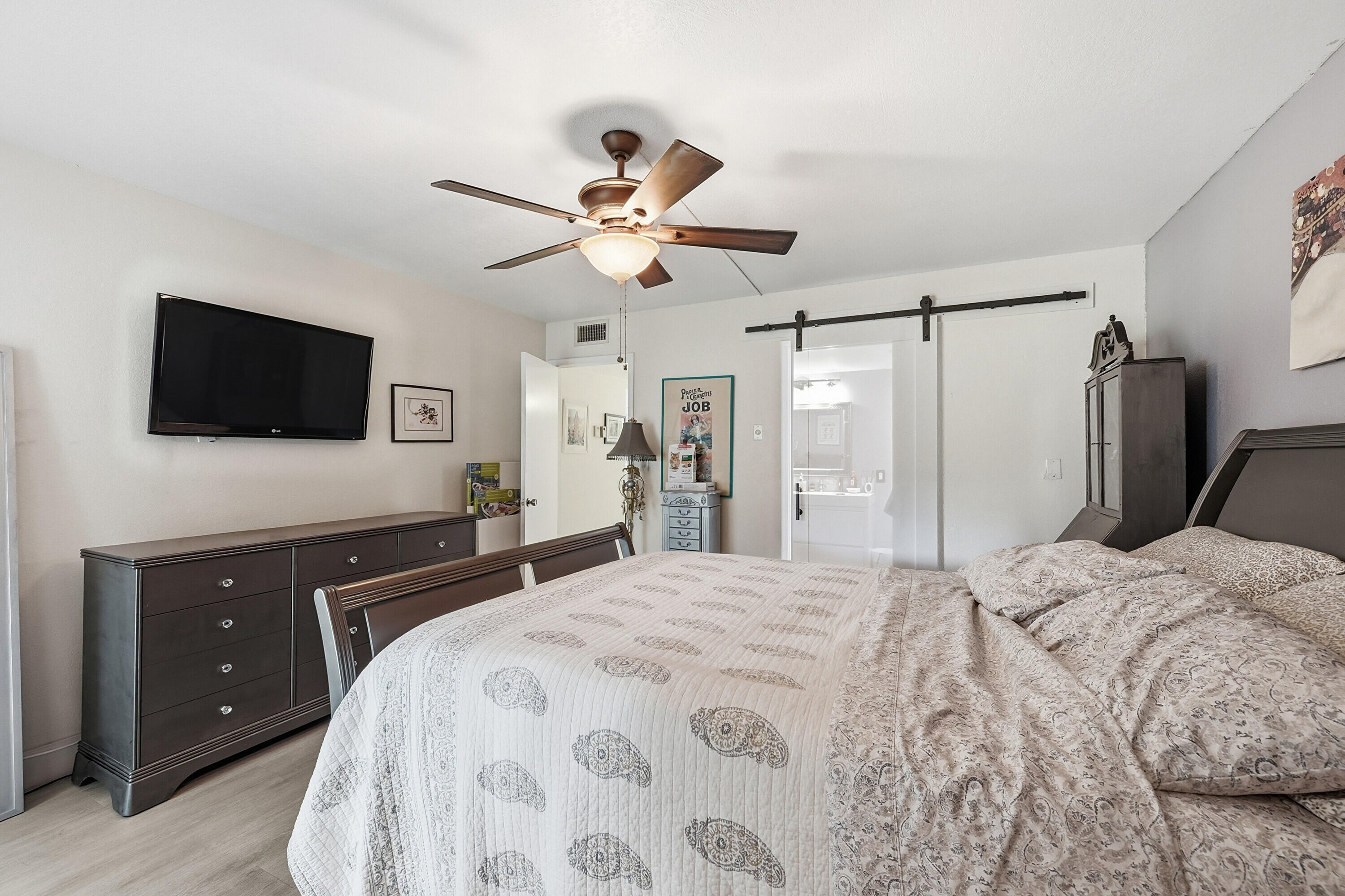 LUCAYA VILLAGE 1-B CONDO - Residential