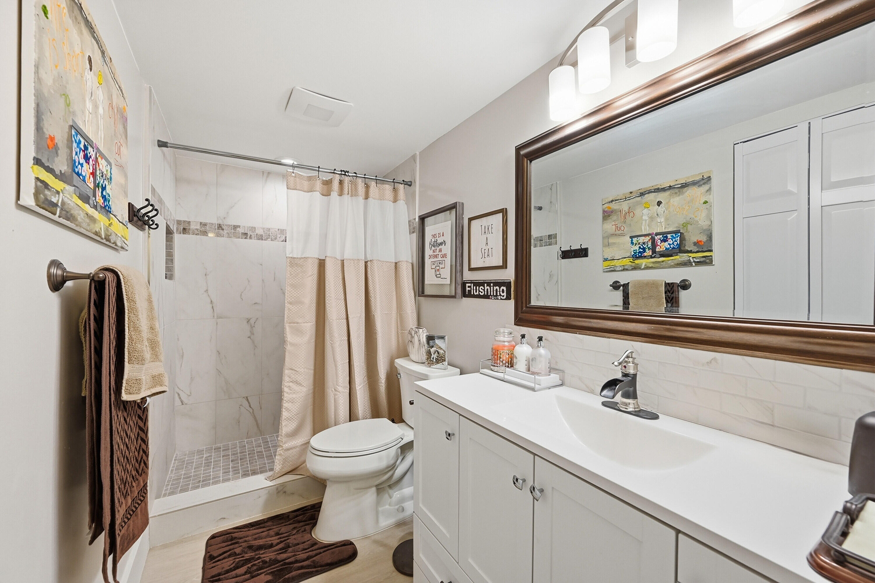 LUCAYA VILLAGE 1-B CONDO - Residential