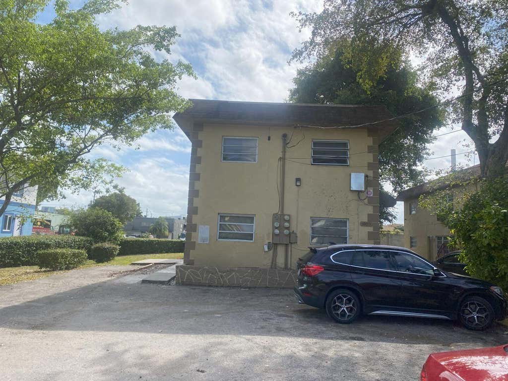 Photo of 1000 NW 2ND Street #1, Fort Lauderdale, FL 33311 (MLS # B26059765)