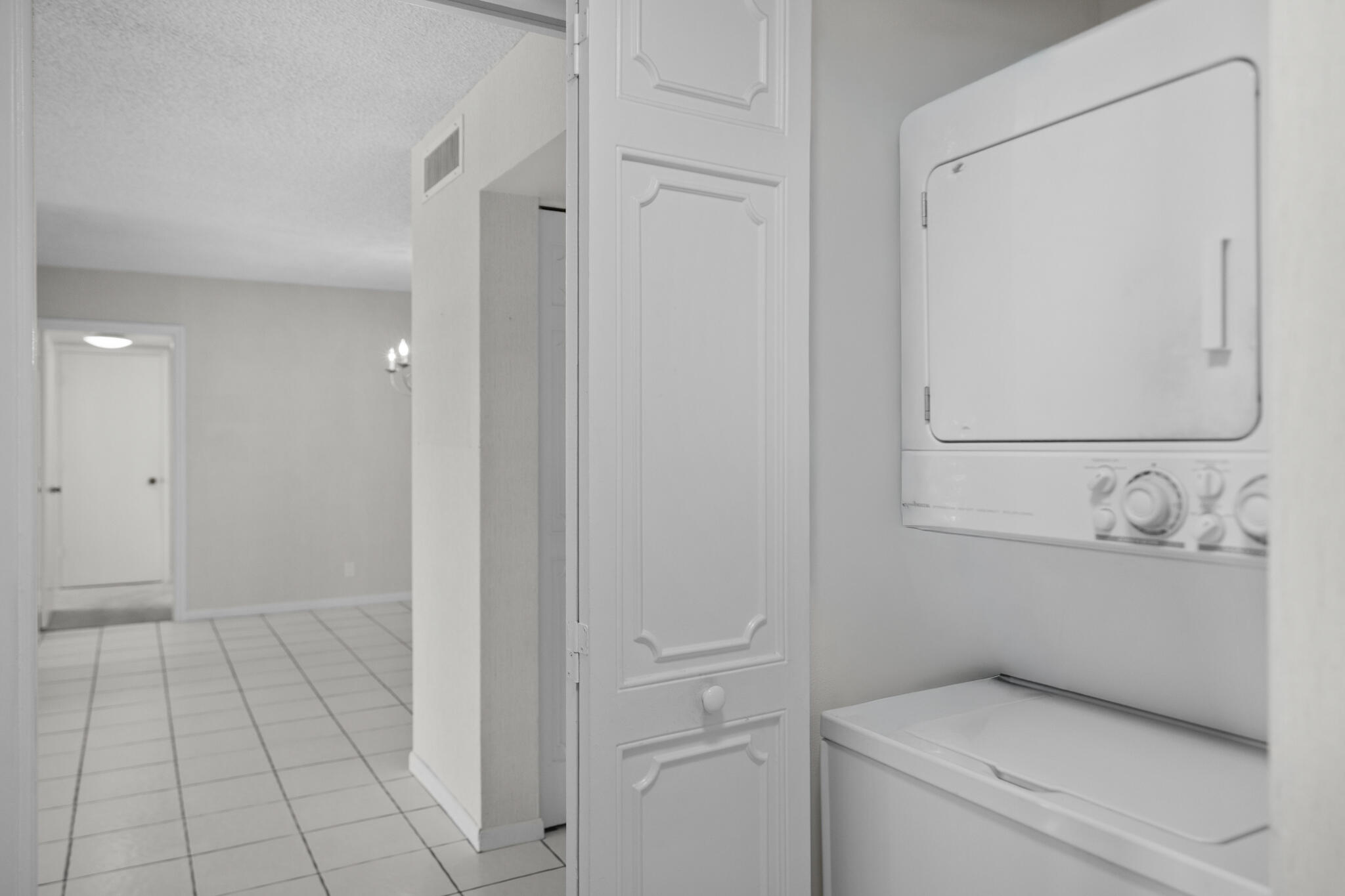 OCEANTREE CONDO - Residential