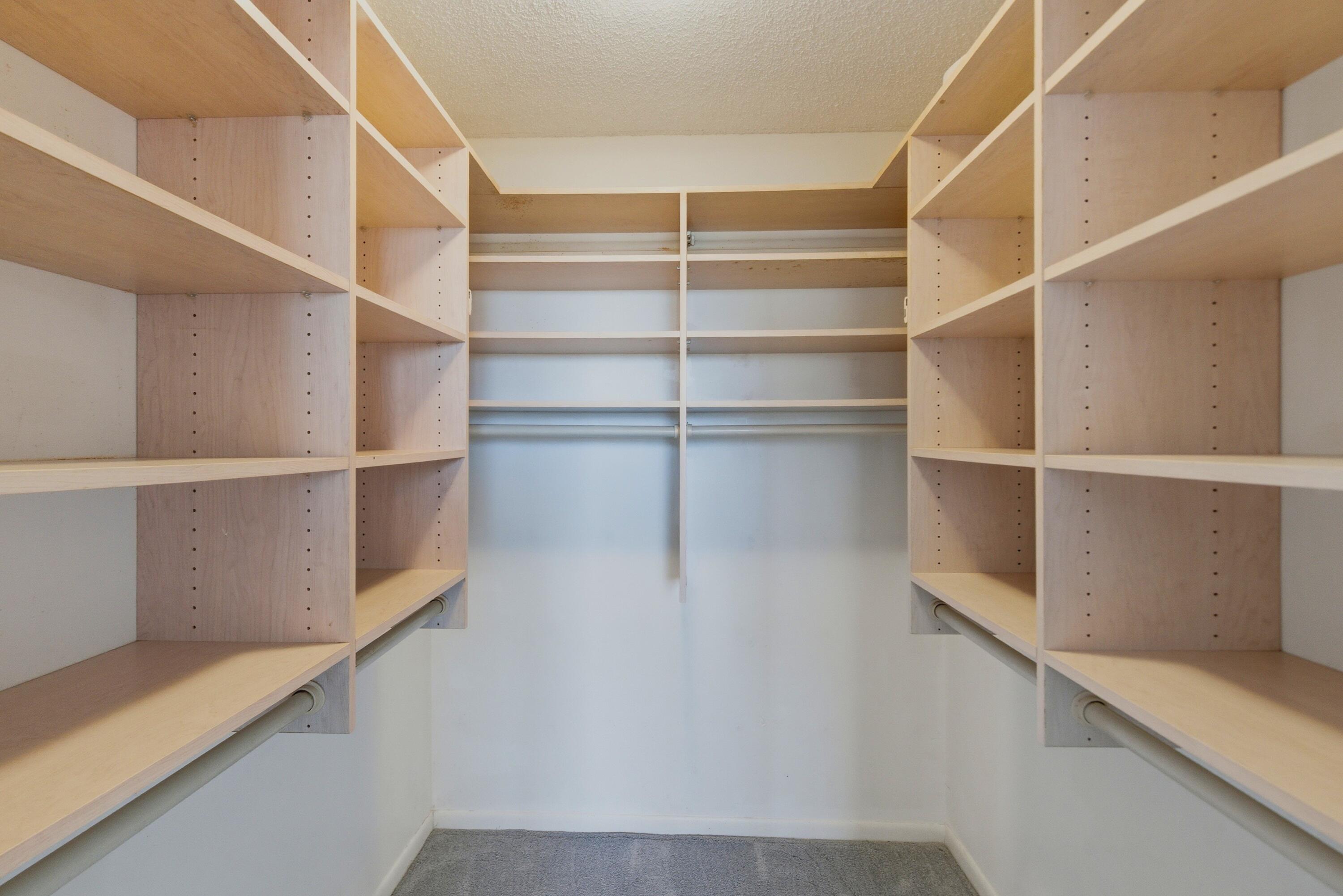 OCEANTREE CONDO - Residential