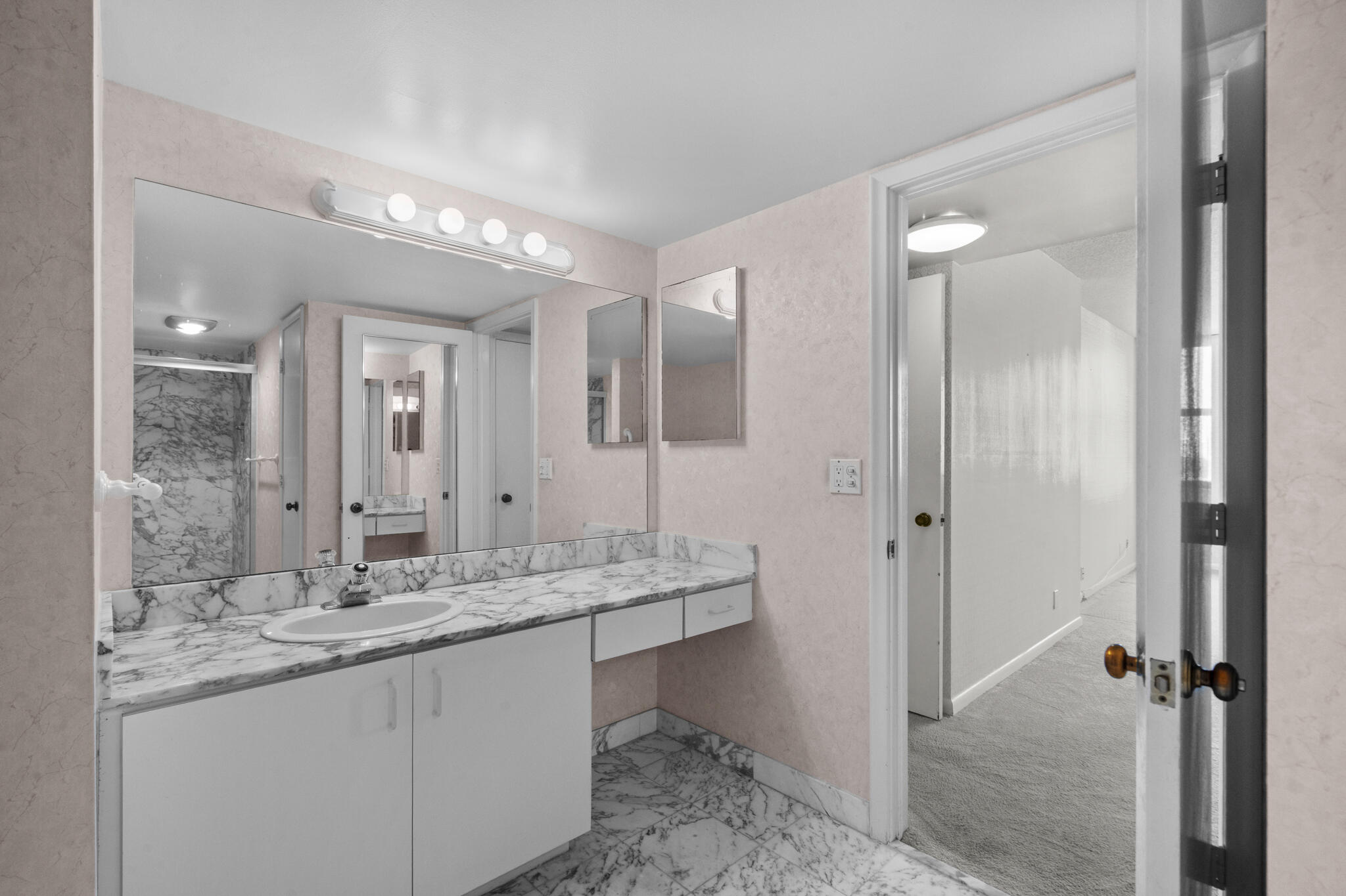 OCEANTREE CONDO - Residential