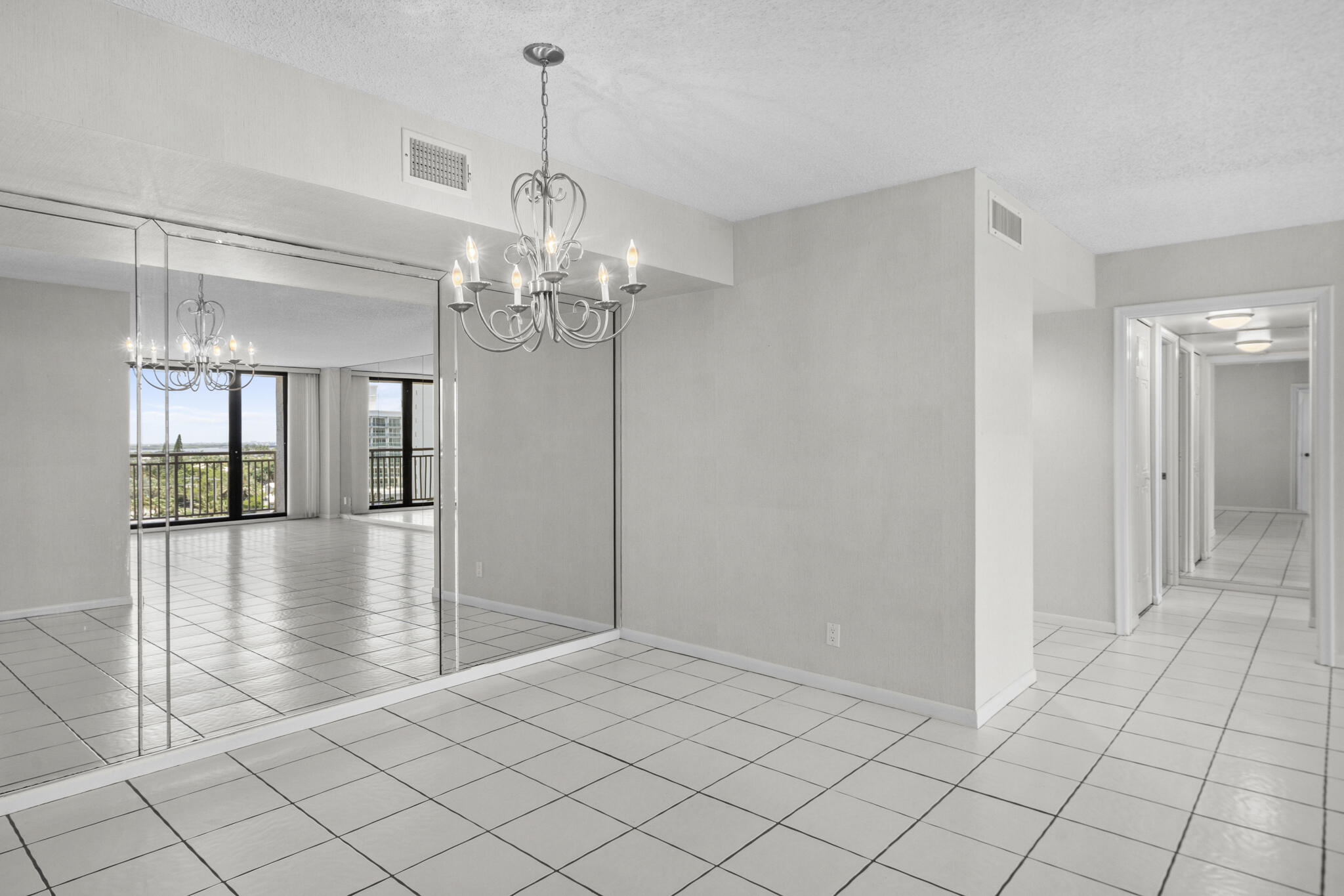 OCEANTREE CONDO - Residential