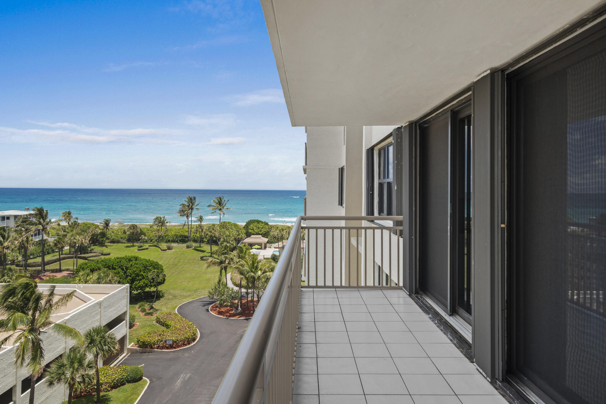 OCEANTREE CONDO - Residential