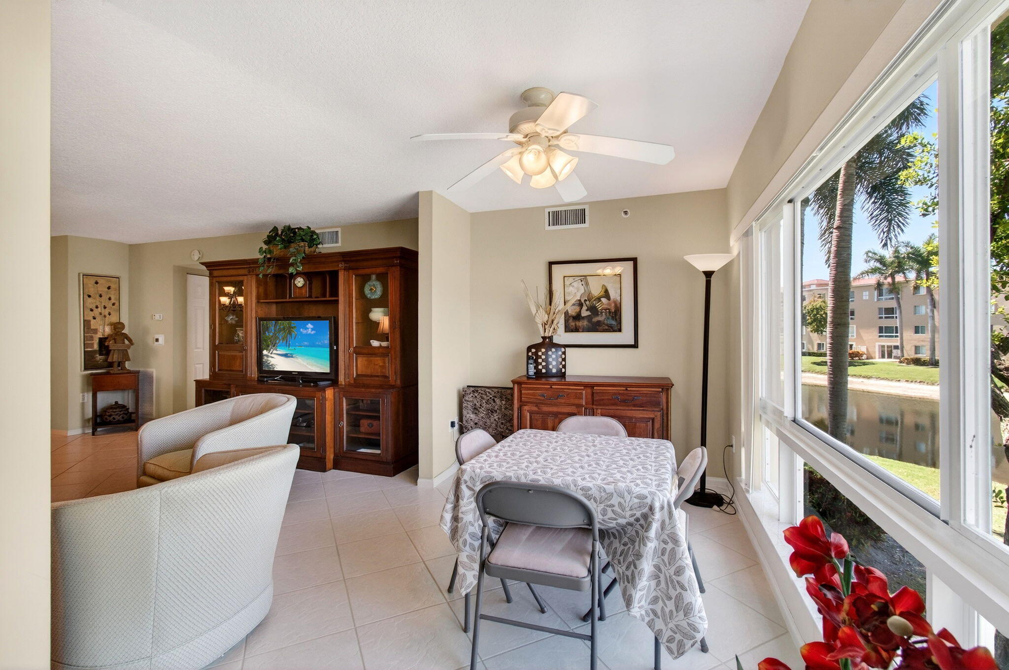 CORAL LAKES - Residential