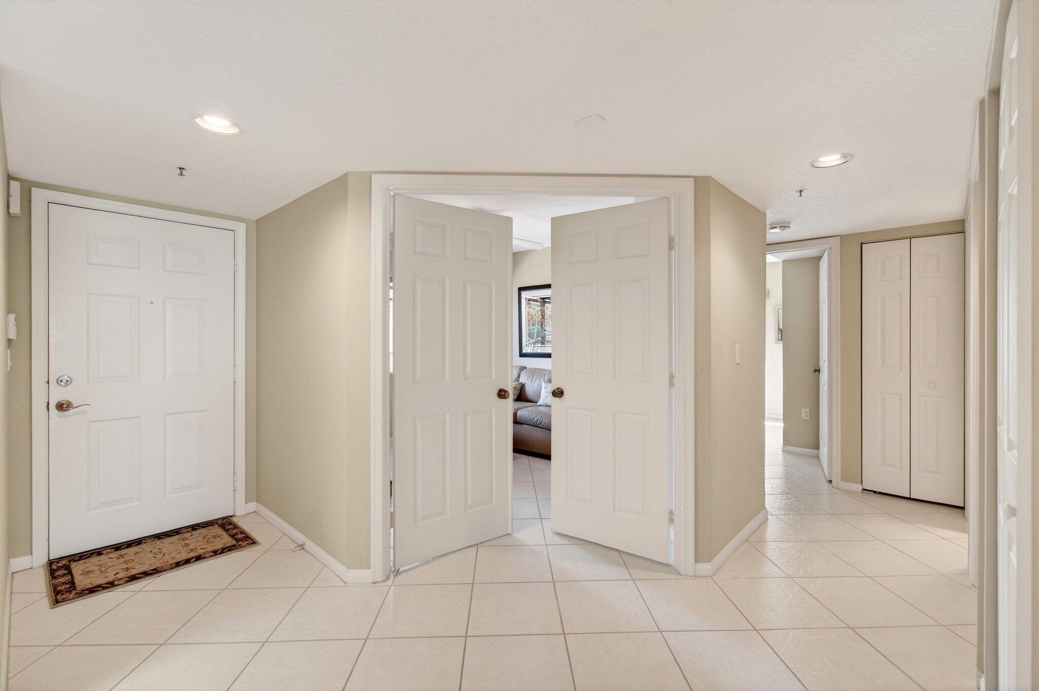 CORAL LAKES - Residential