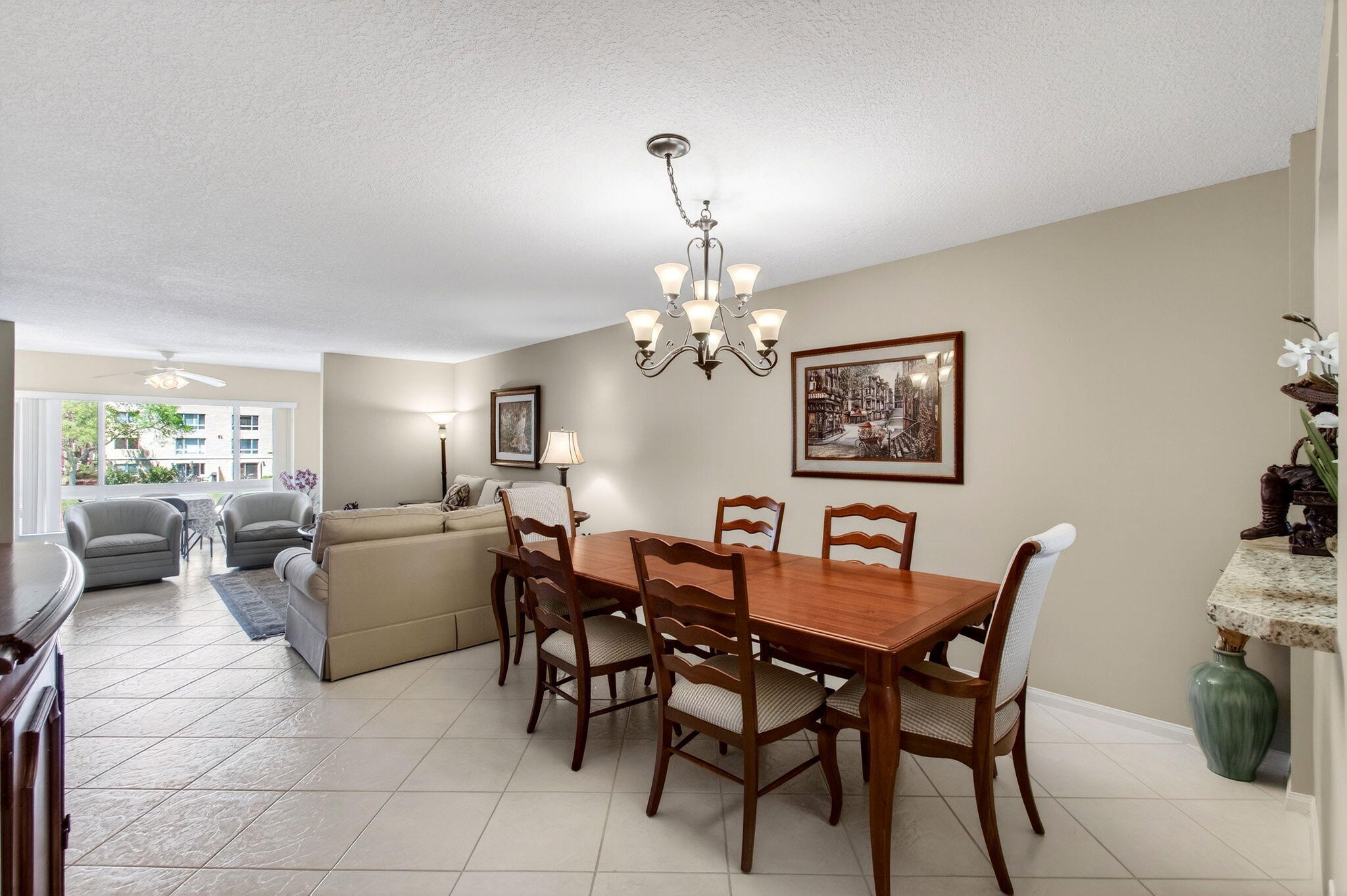 CORAL LAKES - Residential