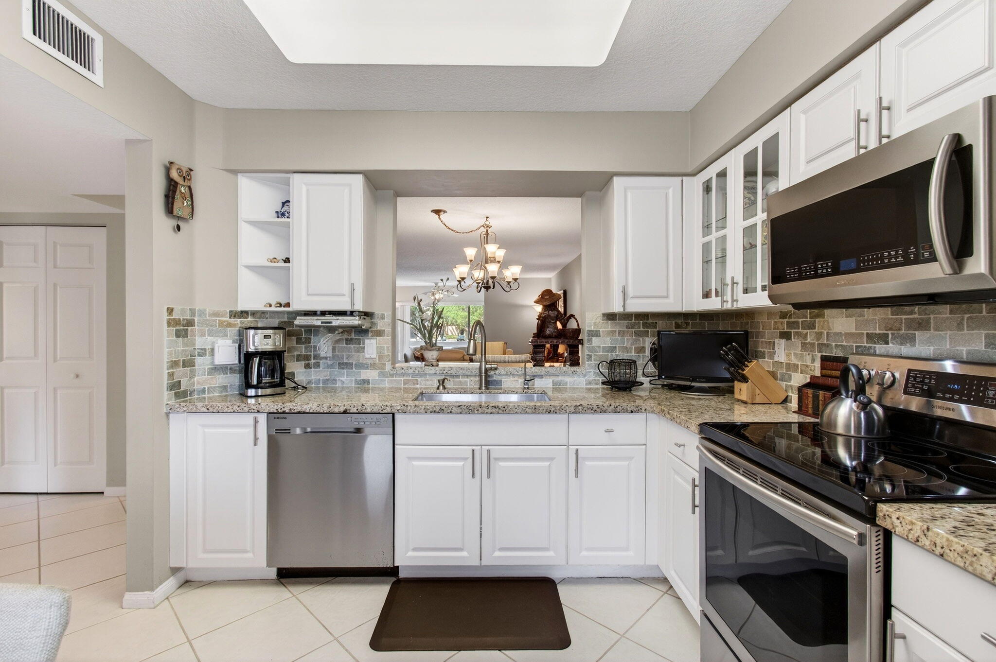 CORAL LAKES - Residential