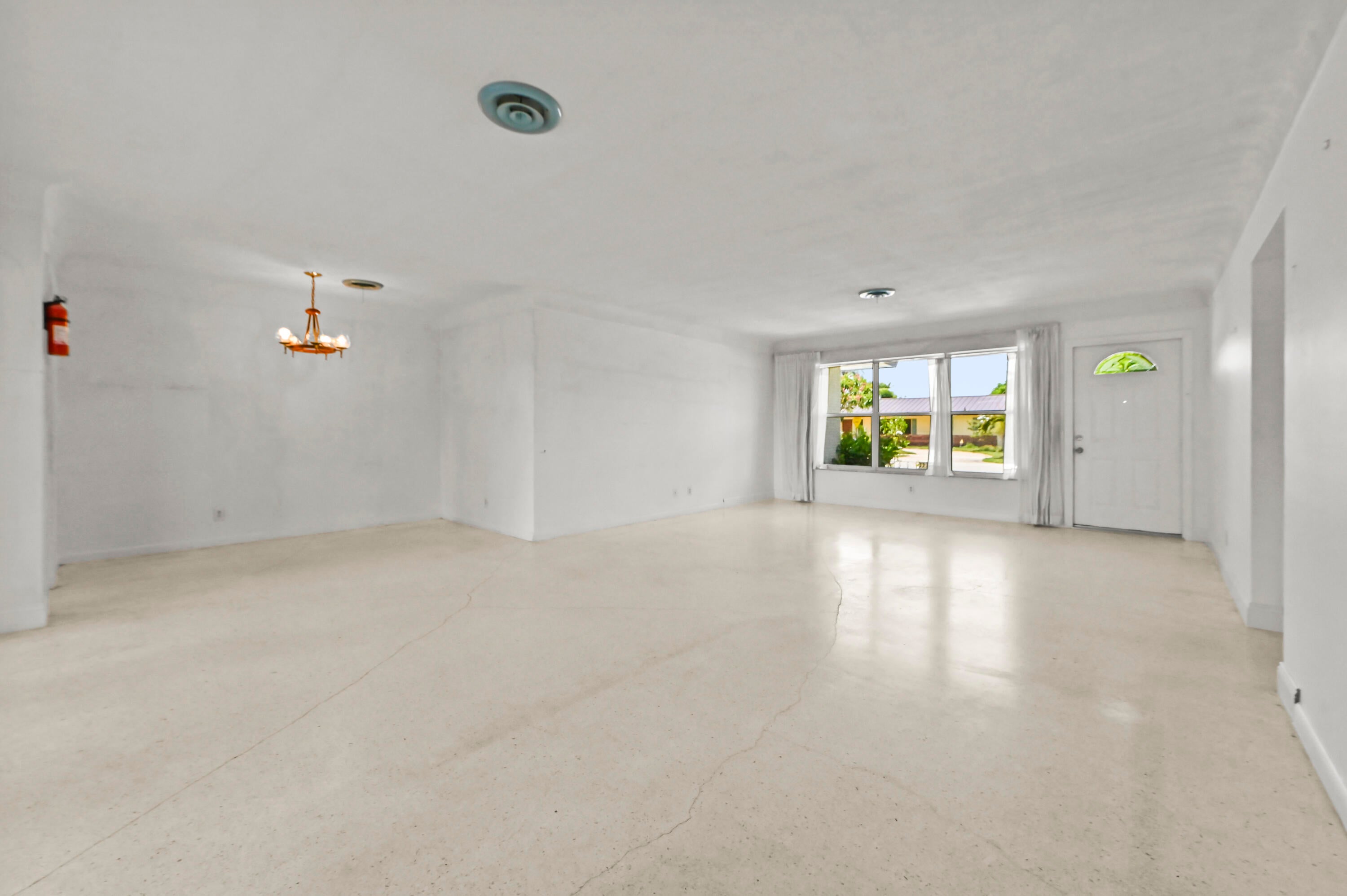 1370 NW 7TH Street