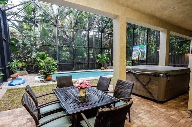 Petite - Residential