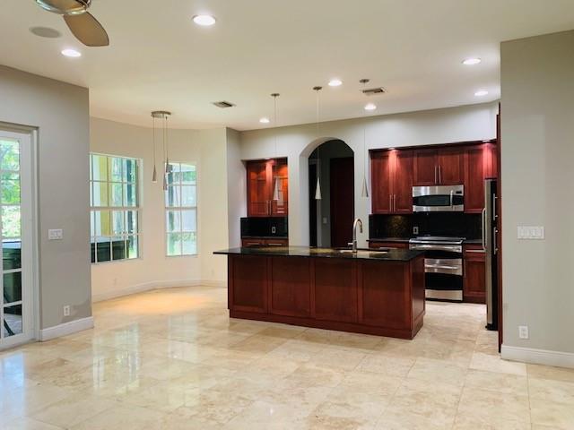 Petite - Residential