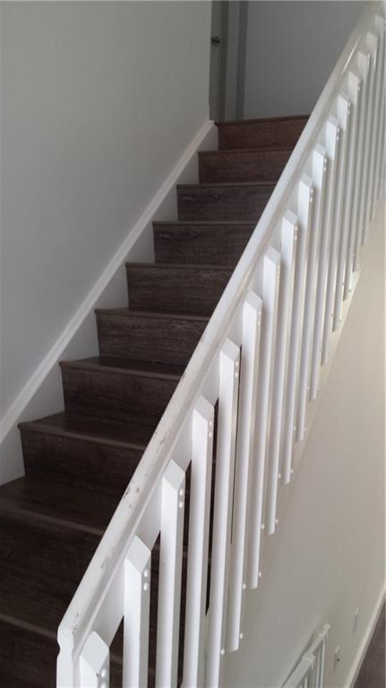 EMERALD POINTE - Residential Lease