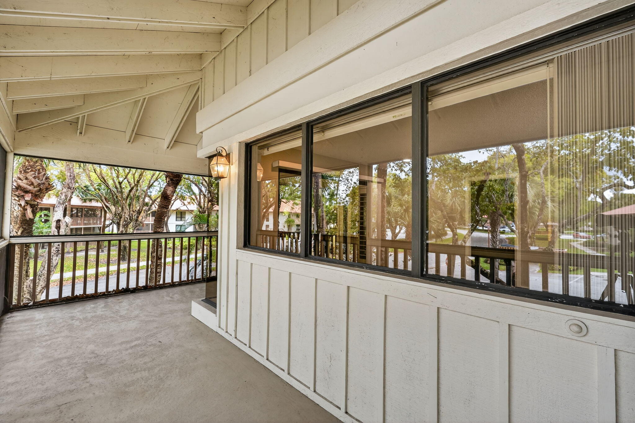 GOLF VILLAS CONDO PGA NATIONAL - Residential