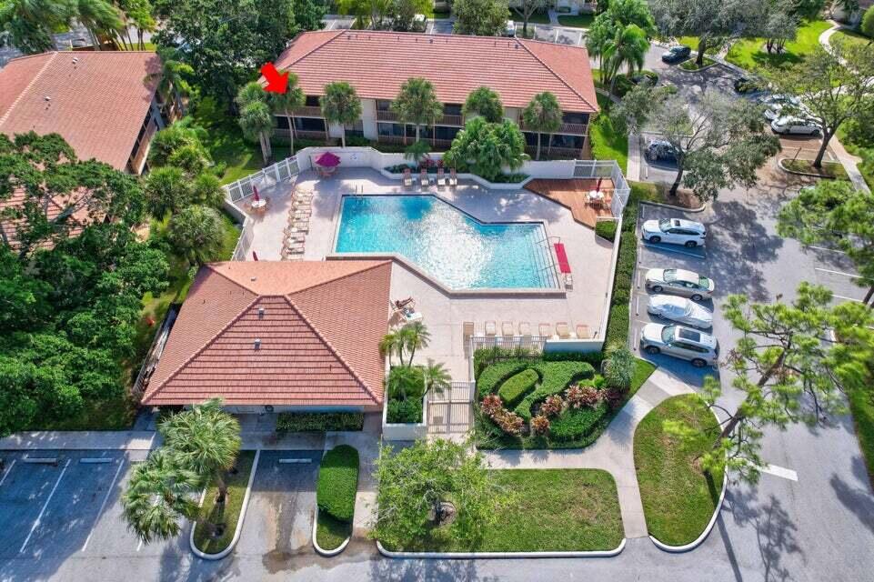 GOLF VILLAS CONDO PGA NATIONAL - Residential