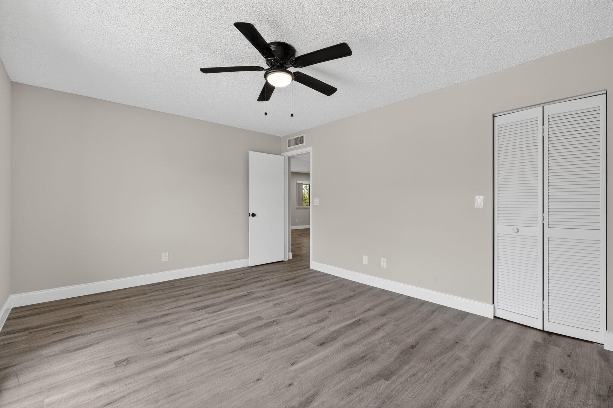 GOLF VILLAS CONDO PGA NATIONAL - Residential