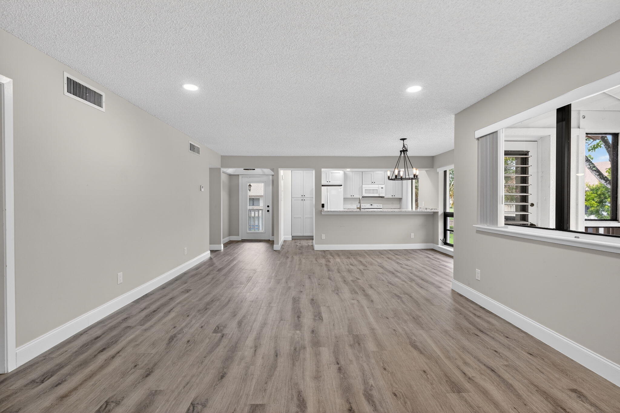 GOLF VILLAS CONDO PGA NATIONAL - Residential