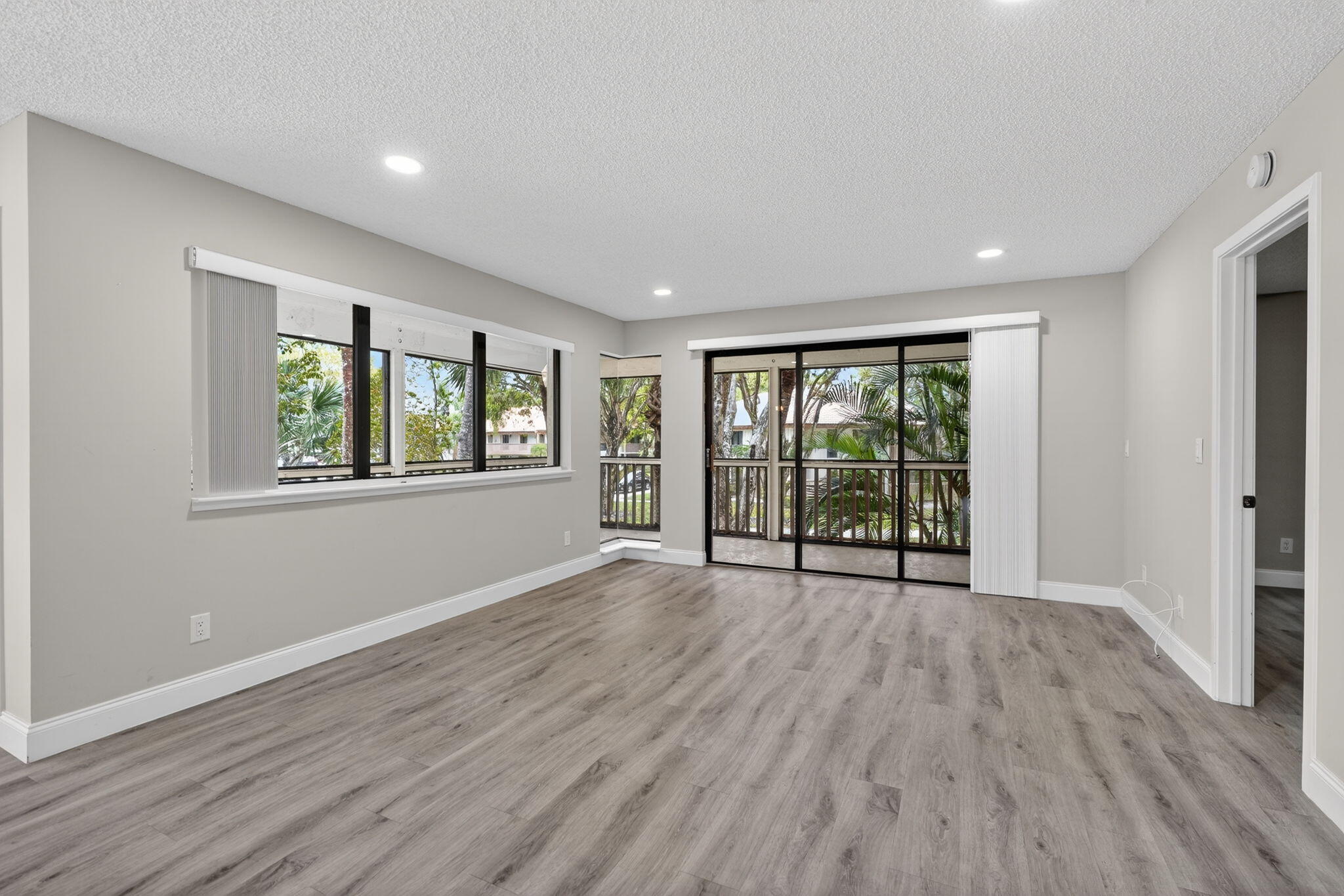 GOLF VILLAS CONDO PGA NATIONAL - Residential