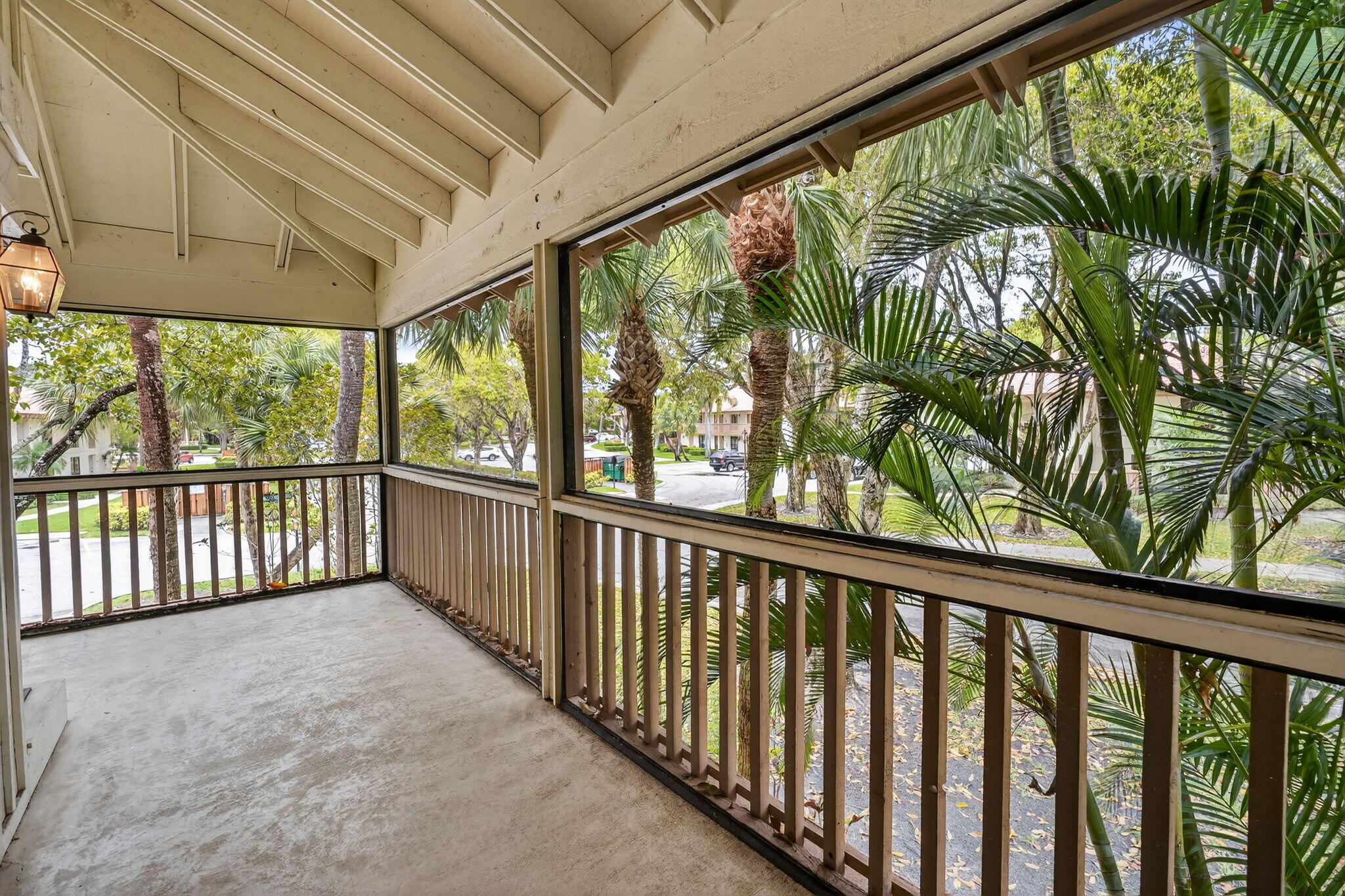 GOLF VILLAS CONDO PGA NATIONAL - Residential