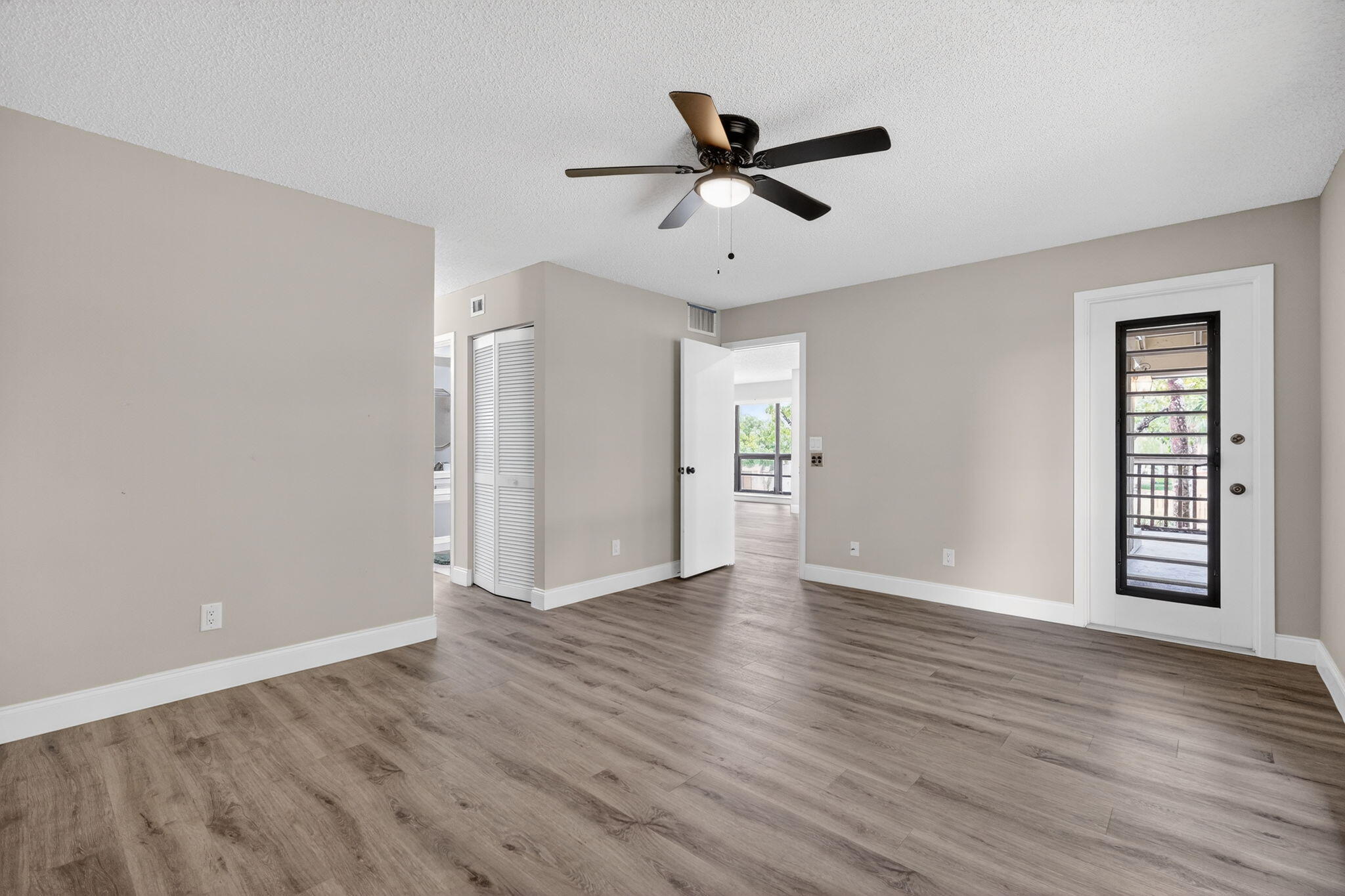 GOLF VILLAS CONDO PGA NATIONAL - Residential