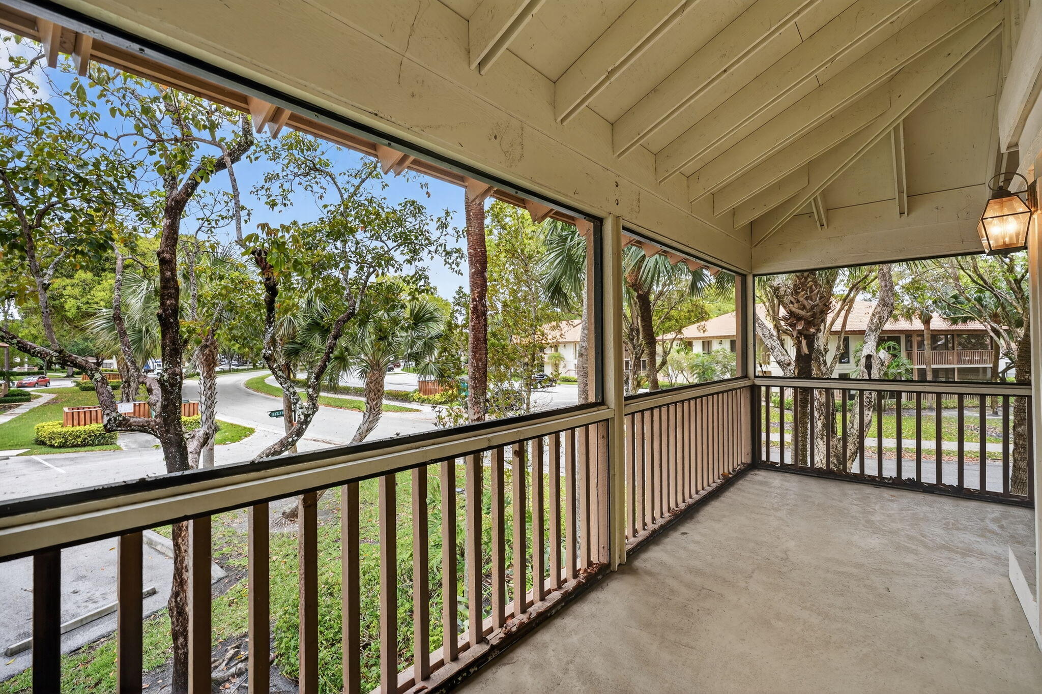 GOLF VILLAS CONDO PGA NATIONAL - Residential