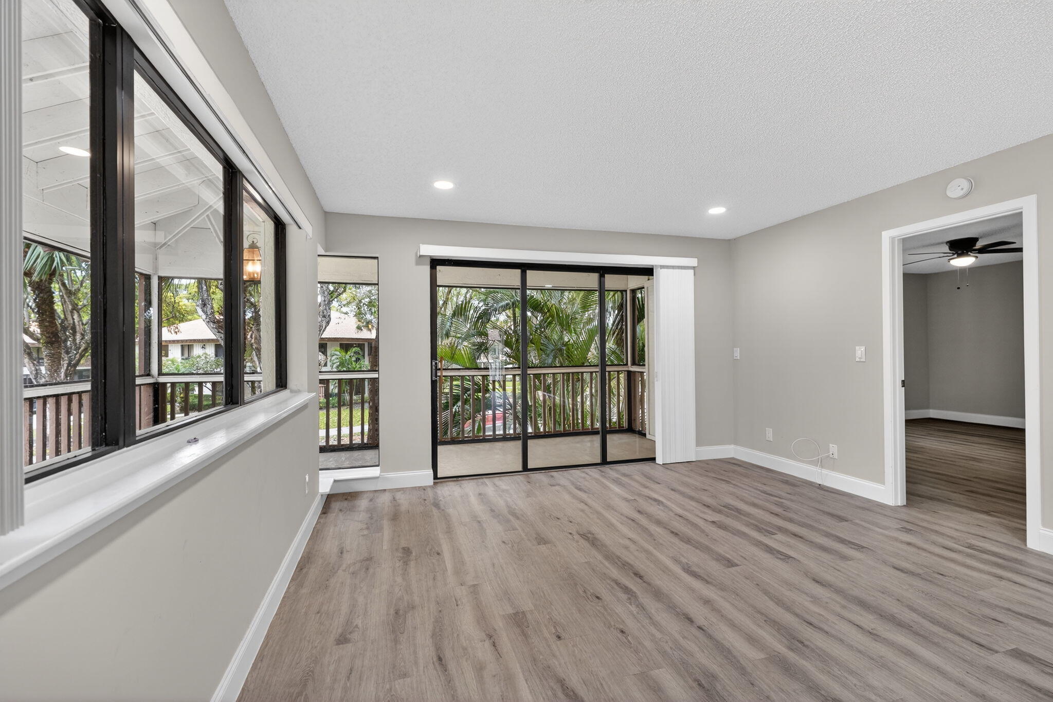 GOLF VILLAS CONDO PGA NATIONAL - Residential