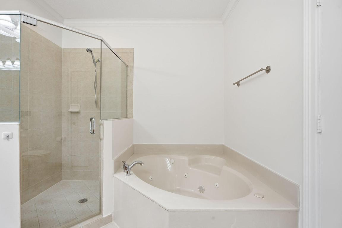 CLOISTERS AT LAKE WORTH - Residential Lease