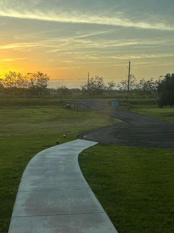 MELLEN GROVES - Residential